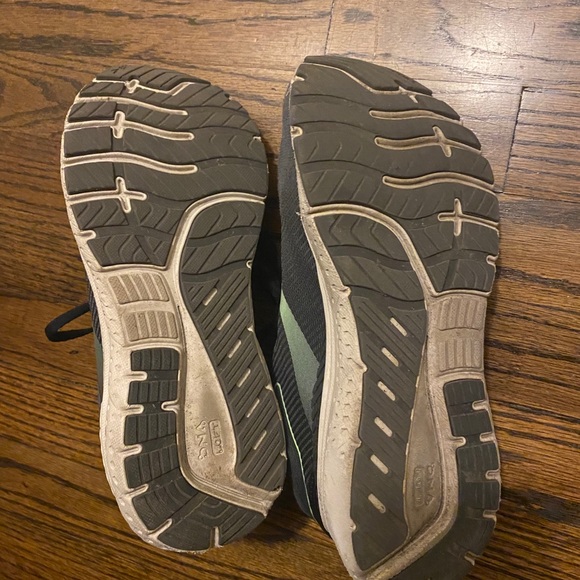Brooks transcend 7 running shoe - women’s - Picture 2 of 4